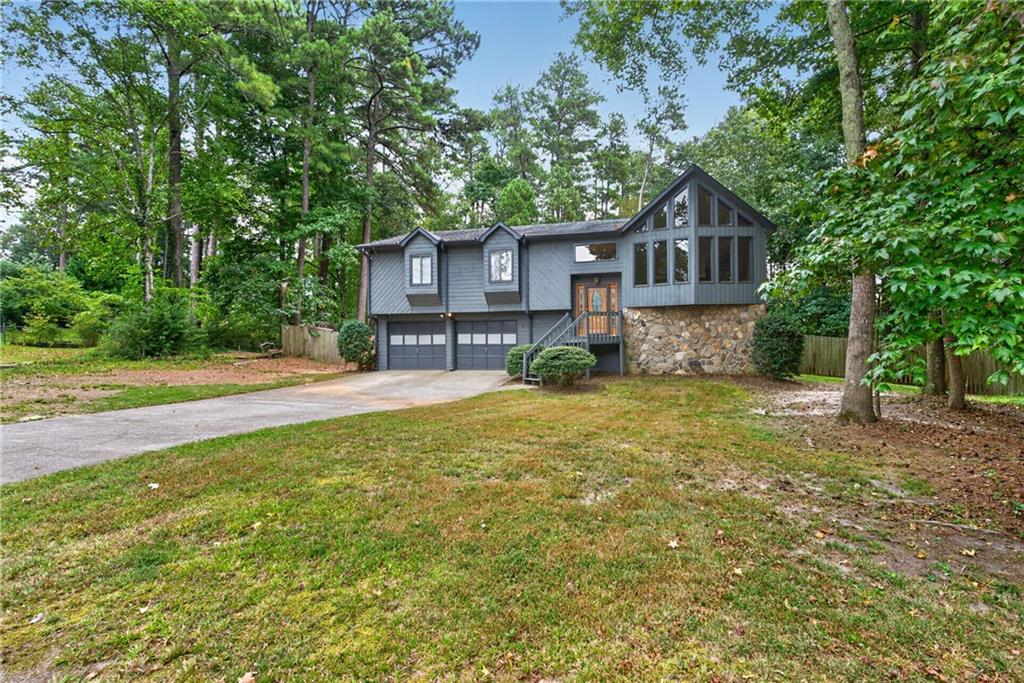 15 Hinton Court Property Photo 1