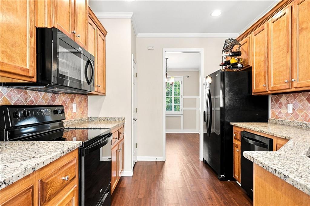 408 Eaglewood Way Property Photo 14