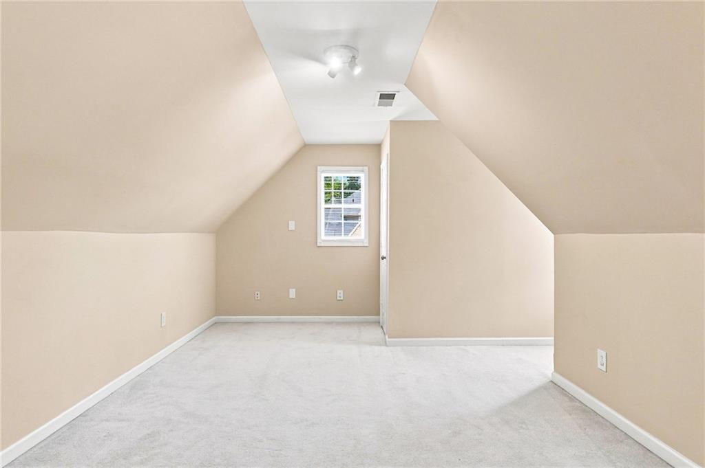 408 Eaglewood Way Property Photo 29