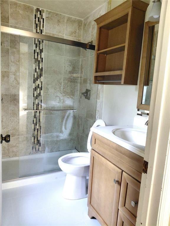 817 Forest Path Property Photo 12