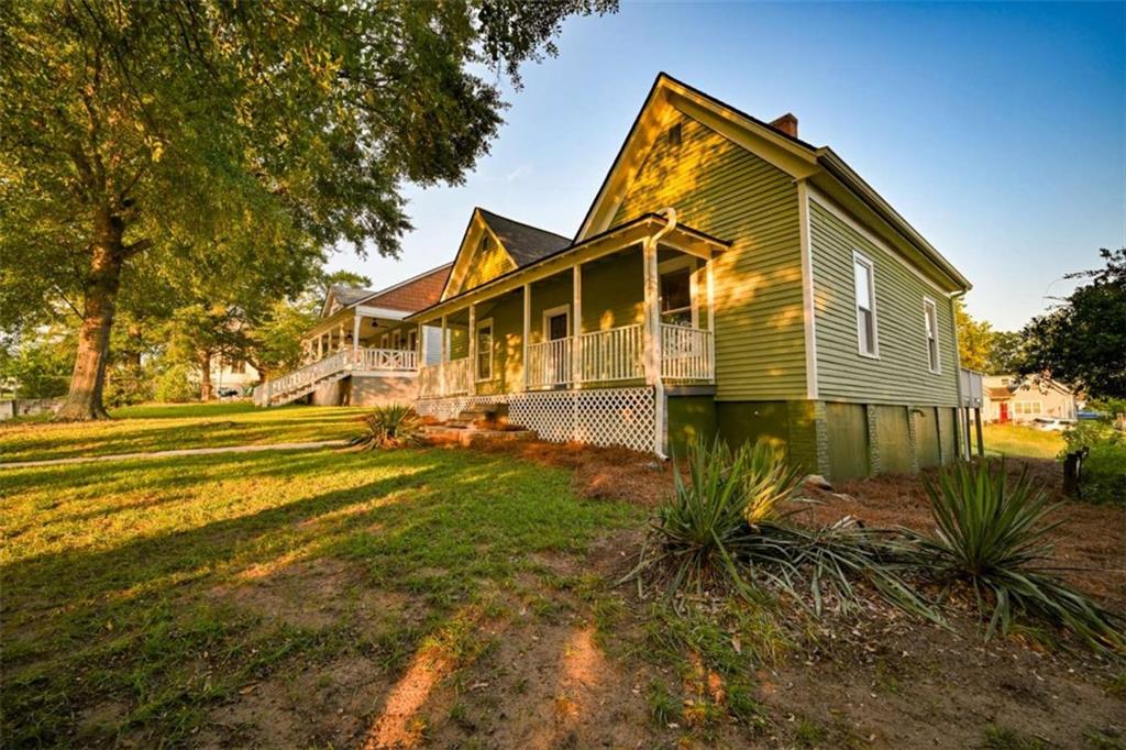 6 N Broad Street N Property Photo 1