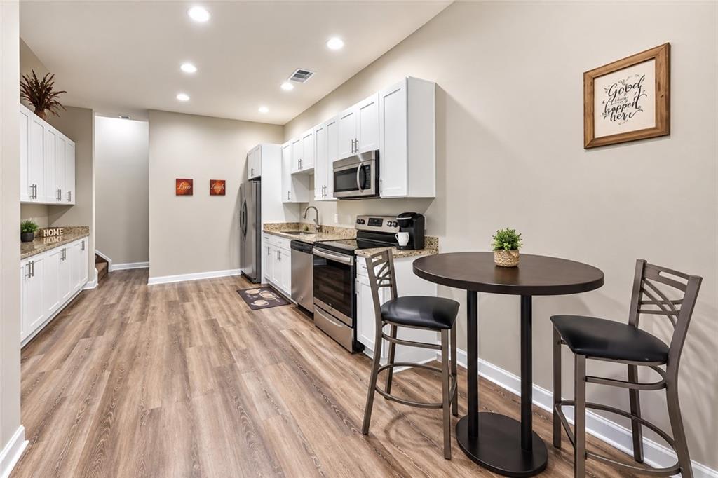 7833415 Property Photo 4