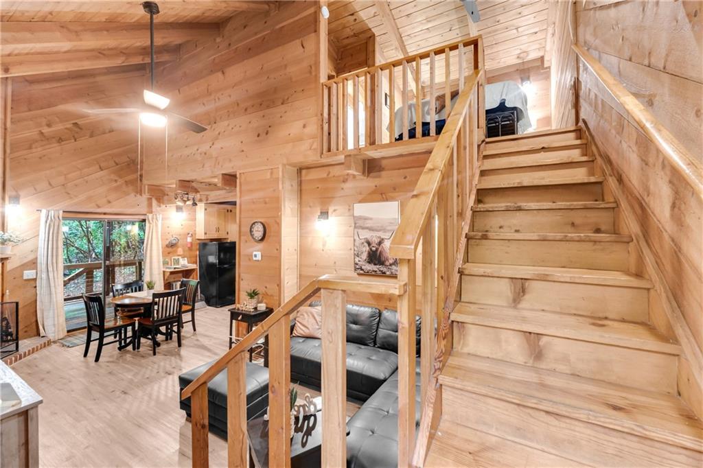 66 Lovers Lane Property Photo 3