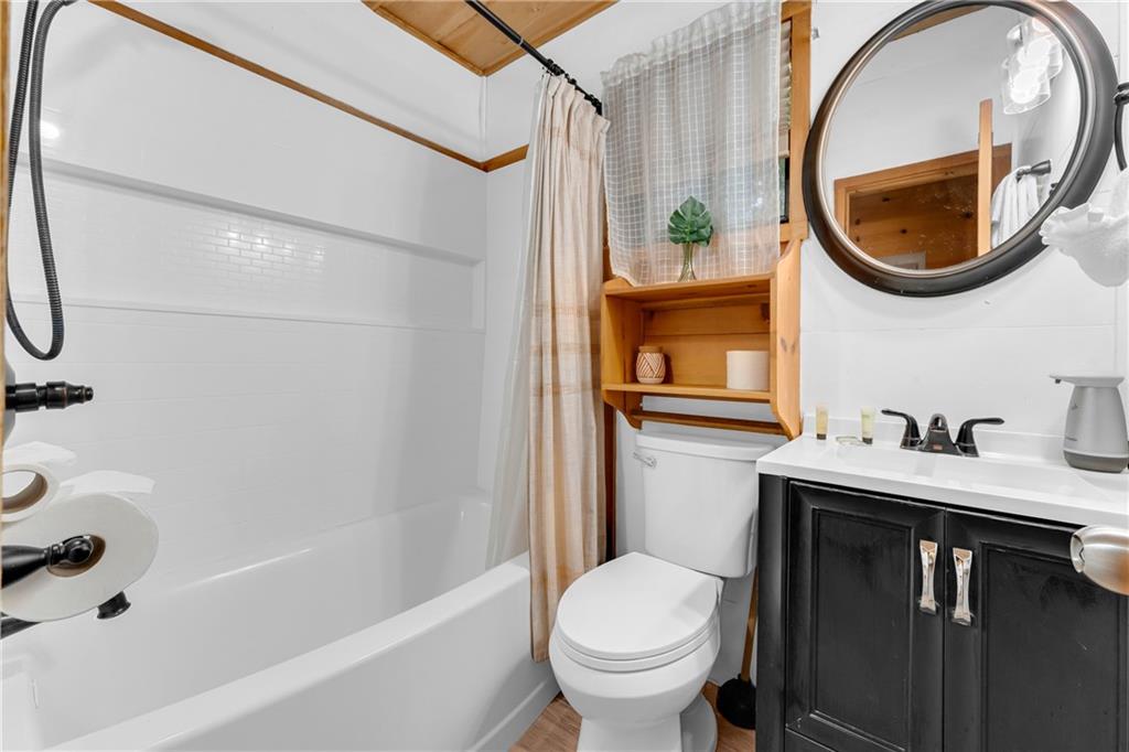 66 Lovers Lane Property Photo 17