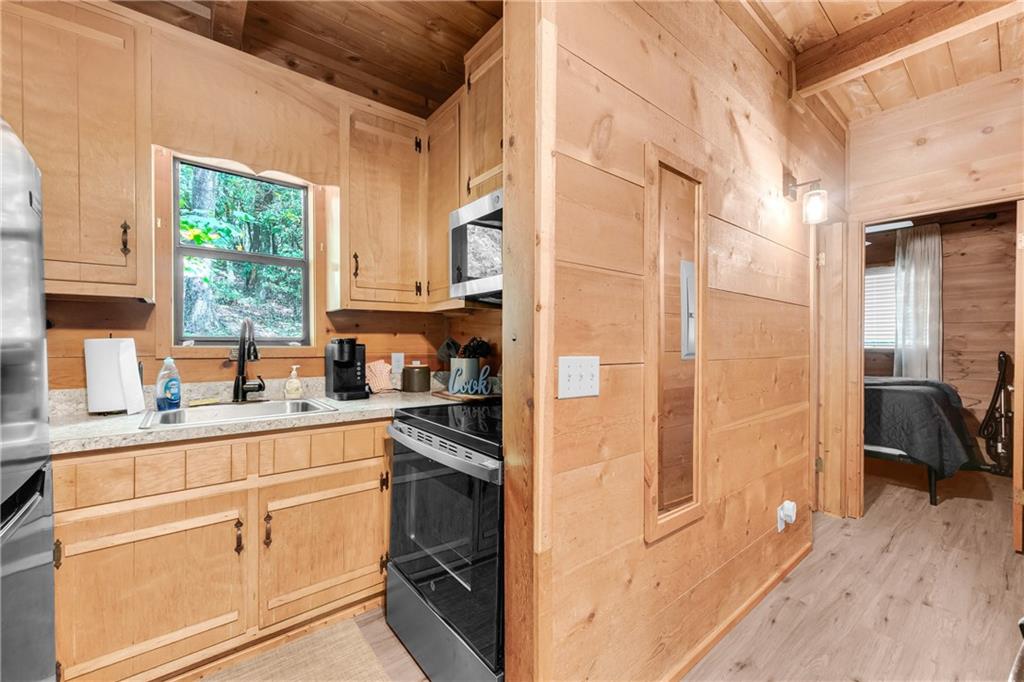 66 Lovers Lane Property Photo 44