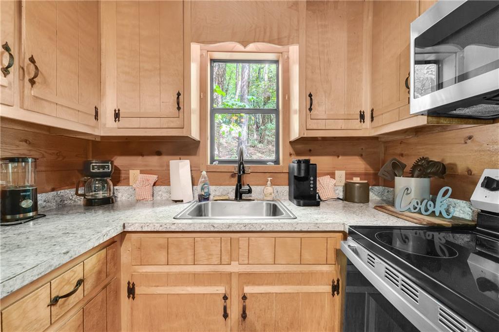 66 Lovers Lane Property Photo 45
