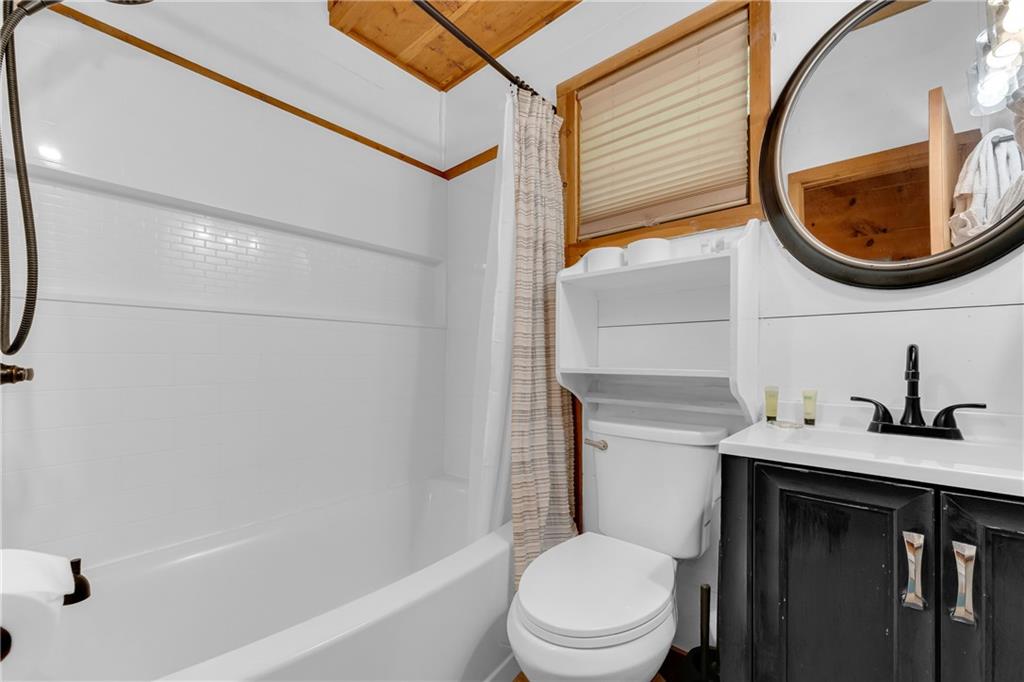 66 Lovers Lane Property Photo 50