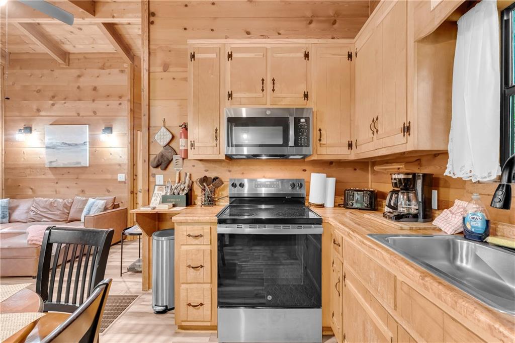 66 Lovers Lane Property Photo 82
