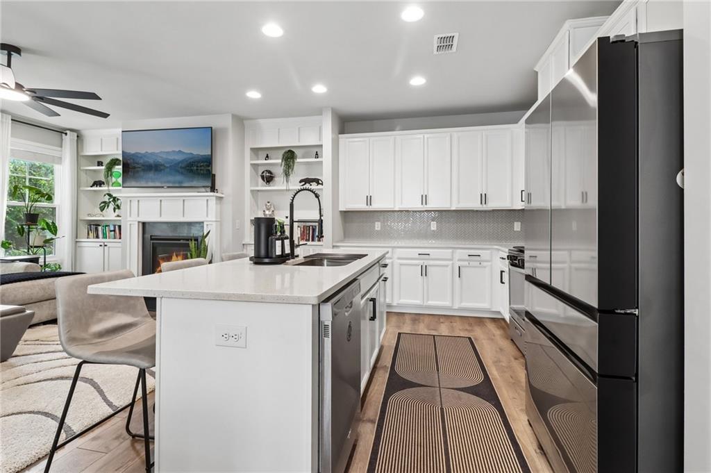1857 Belmore Street Se Property Photo 5