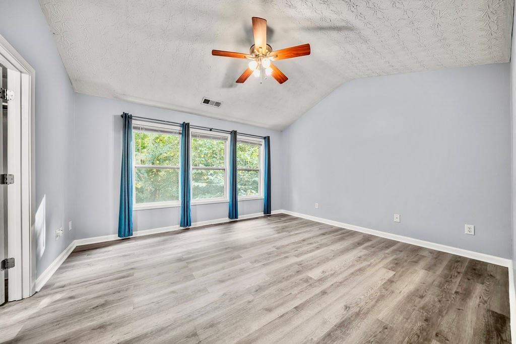 100 Oleander Way Property Photo 16