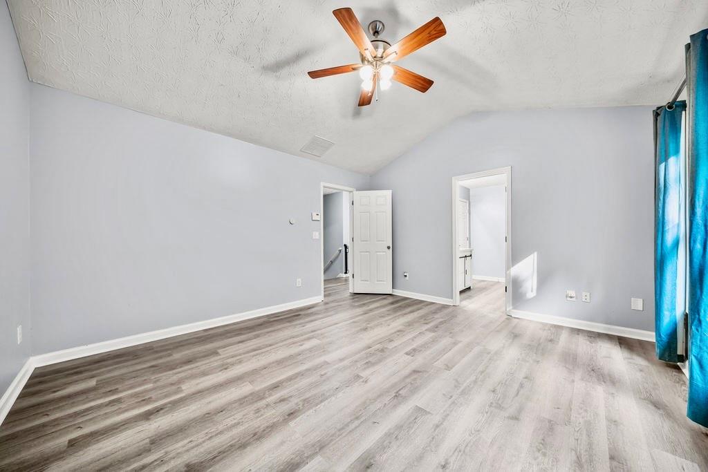 100 Oleander Way Property Photo 17