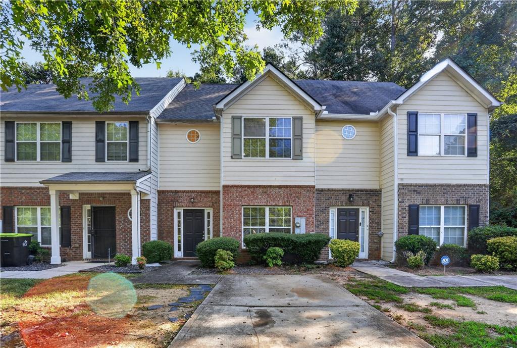213 Brookview Drive Property Photo 1
