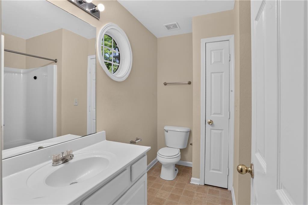 213 Brookview Drive Property Photo 13