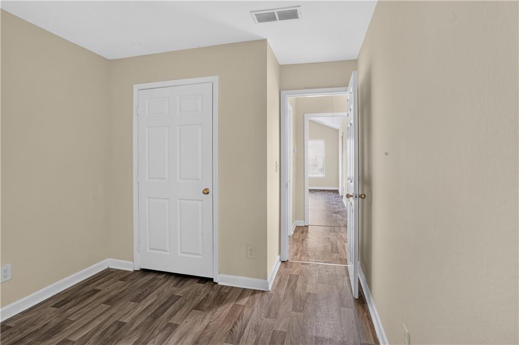 213 Brookview Drive Property Photo 14