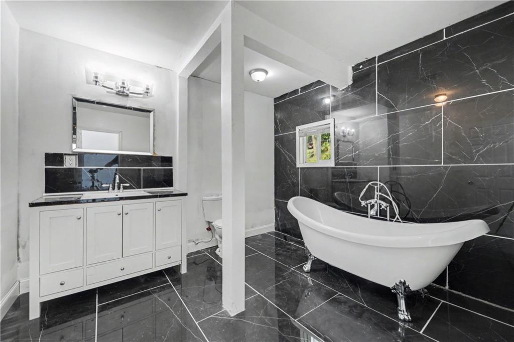 140 E Hamm Road Property Photo 12
