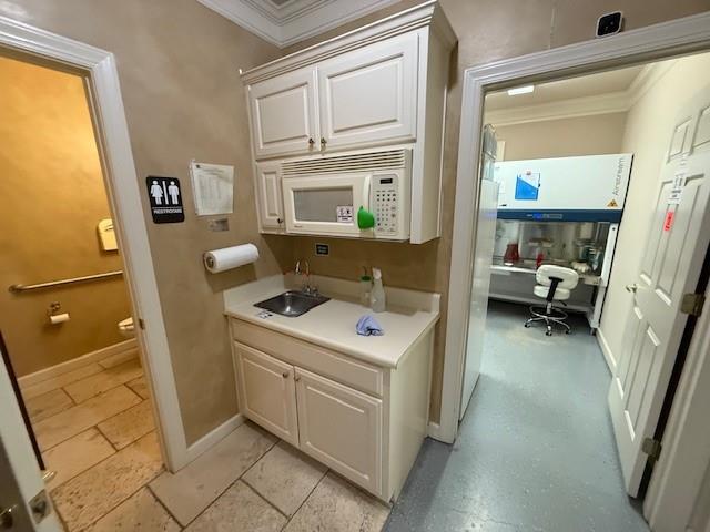 11535 Park Woods Circle Unit E Property Photo 12