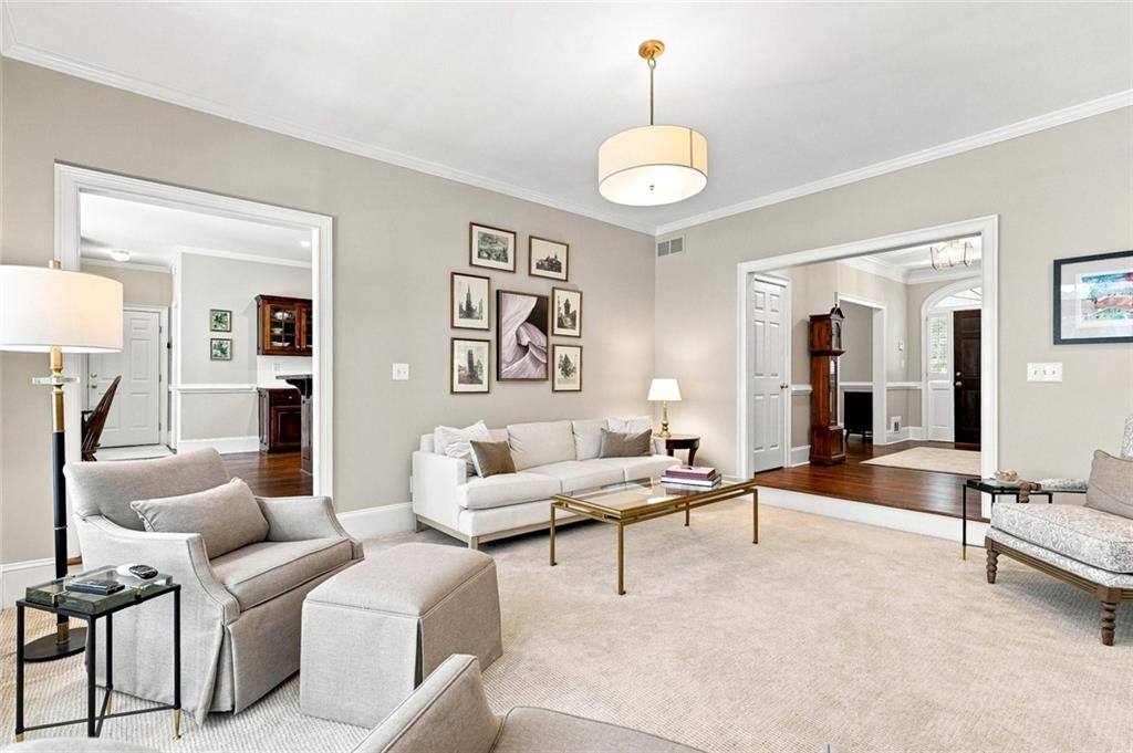 7833585 Property Photo 12