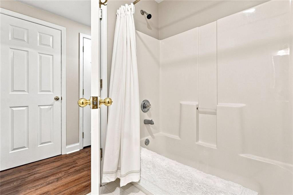 7833585 Property Photo 31