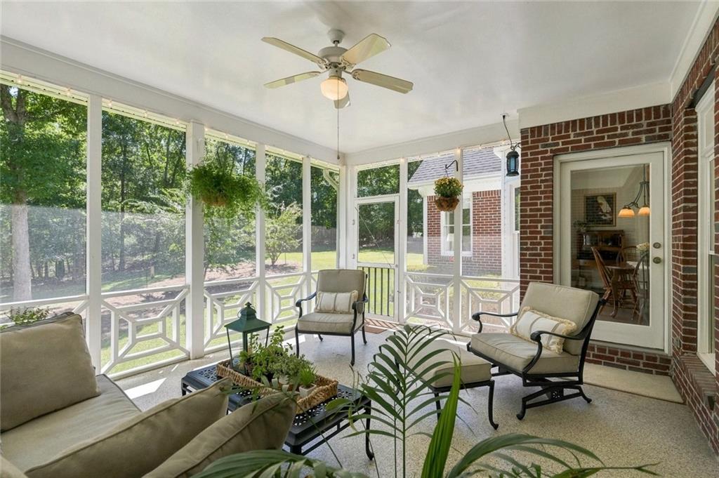 7833585 Property Photo 37