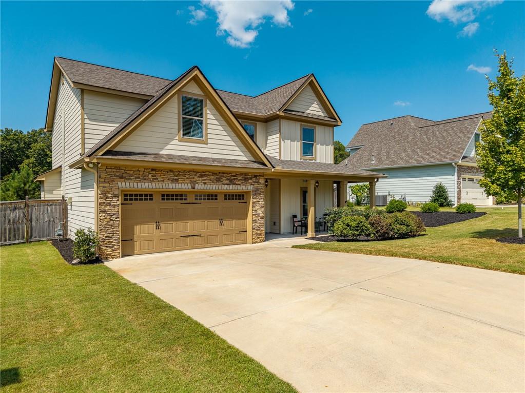 467 Tom Avery Drive Property Photo 3