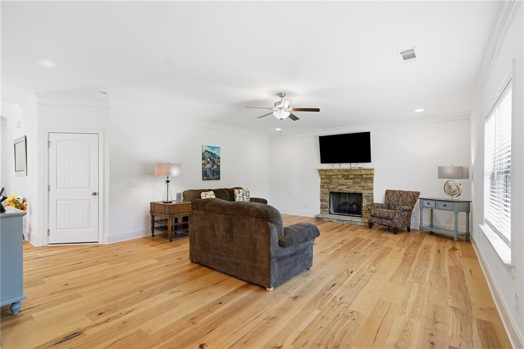 467 Tom Avery Drive Property Photo 28