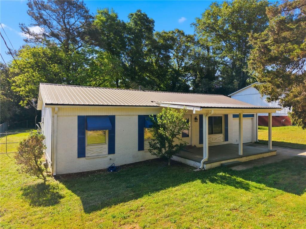 360 Martin Circle Property Photo 3