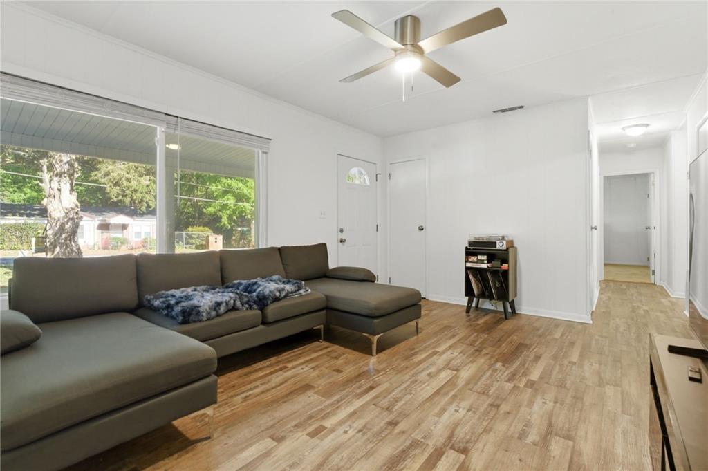 360 Martin Circle Property Photo 18