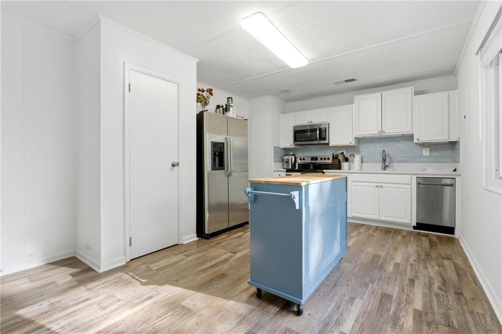 360 Martin Circle Property Photo 21