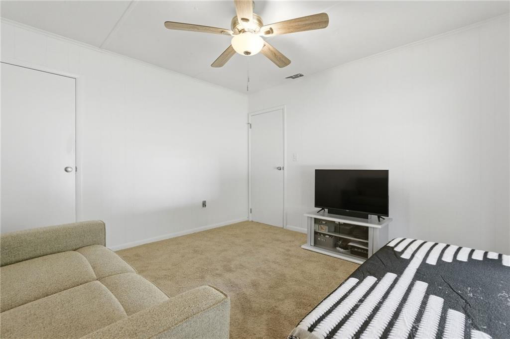 360 Martin Circle Property Photo 32