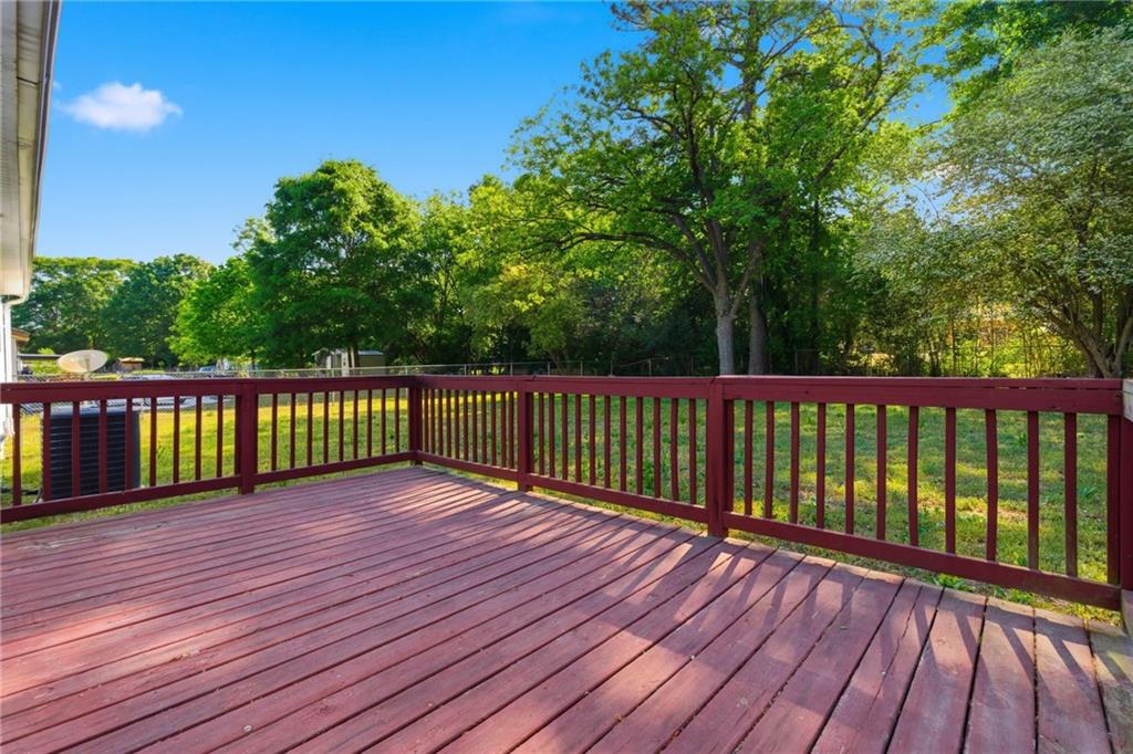 360 Martin Circle Property Photo 45