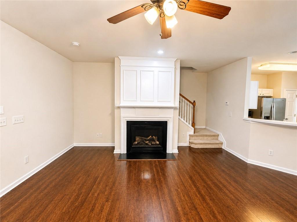 3645 Postwaite Circle Property Photo 5
