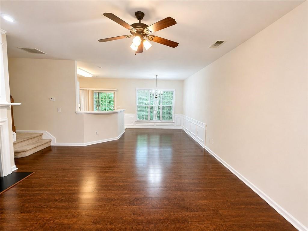 3645 Postwaite Circle Property Photo 6