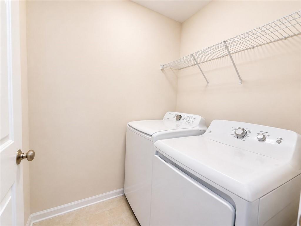 3645 Postwaite Circle Property Photo 21