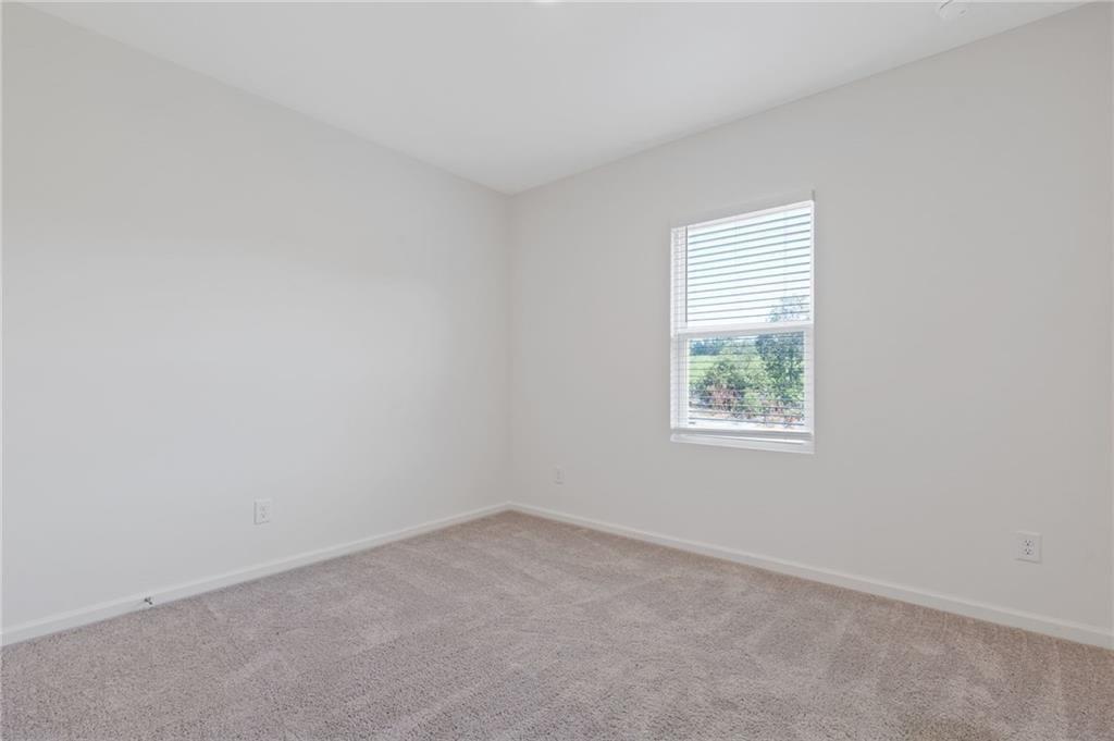 778 Knightsbridge Lane Property Photo 9