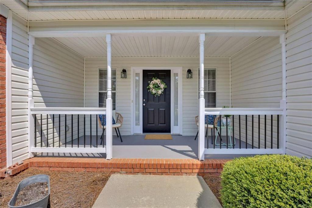 158 Cole Circle Property Photo 1