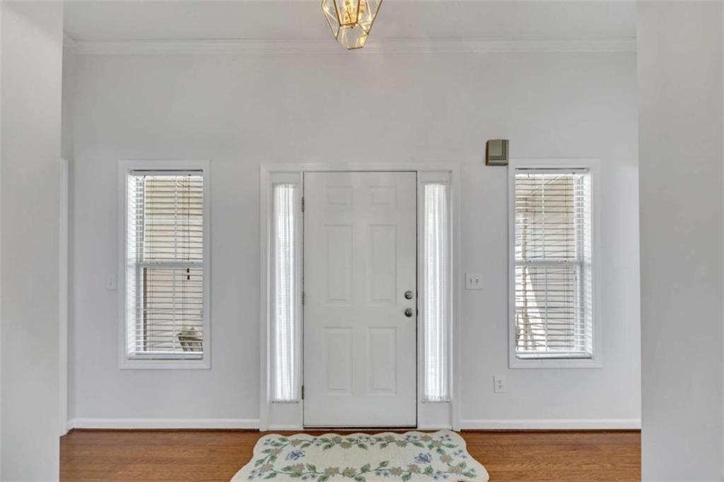 158 Cole Circle Property Photo 3
