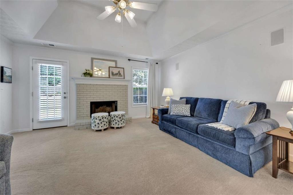 158 Cole Circle Property Photo 7