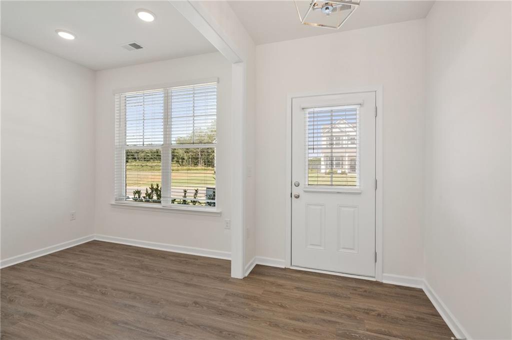8135 Pine Ridge Road Property Photo 2