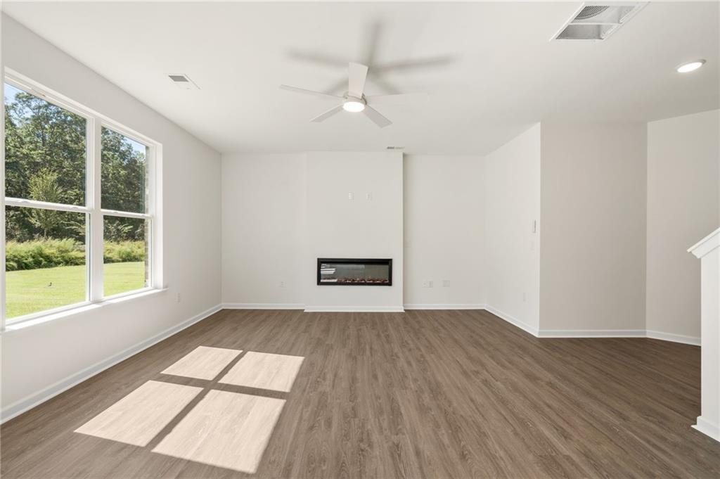 8135 Pine Ridge Road Property Photo 4