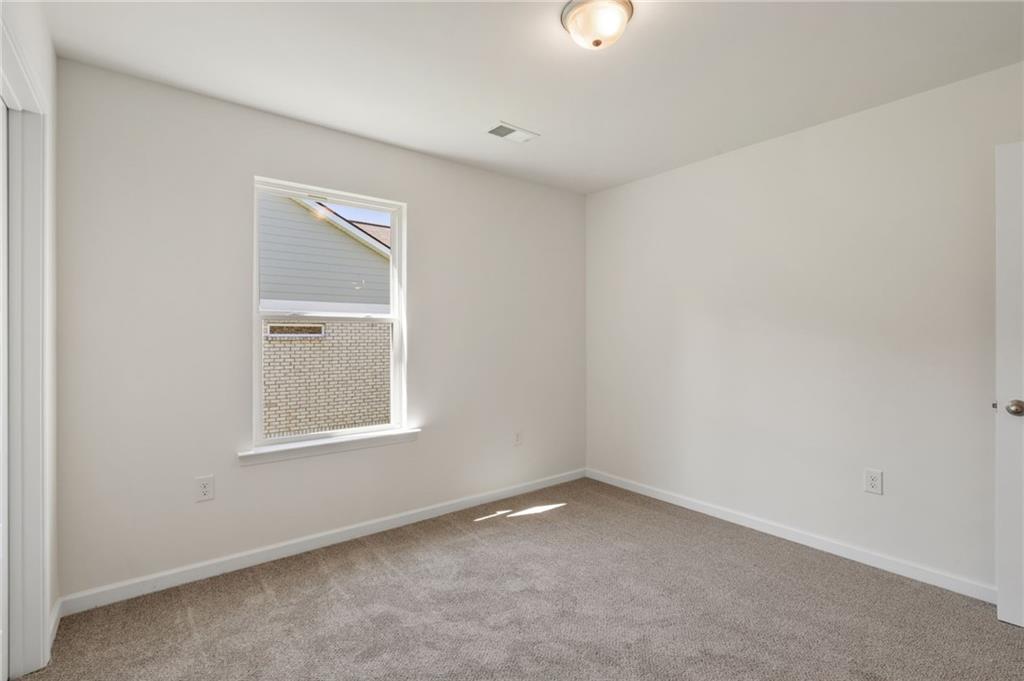 8135 Pine Ridge Road Property Photo 11