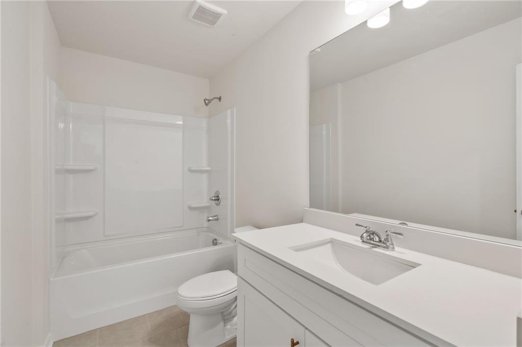 8135 Pine Ridge Road Property Photo 14