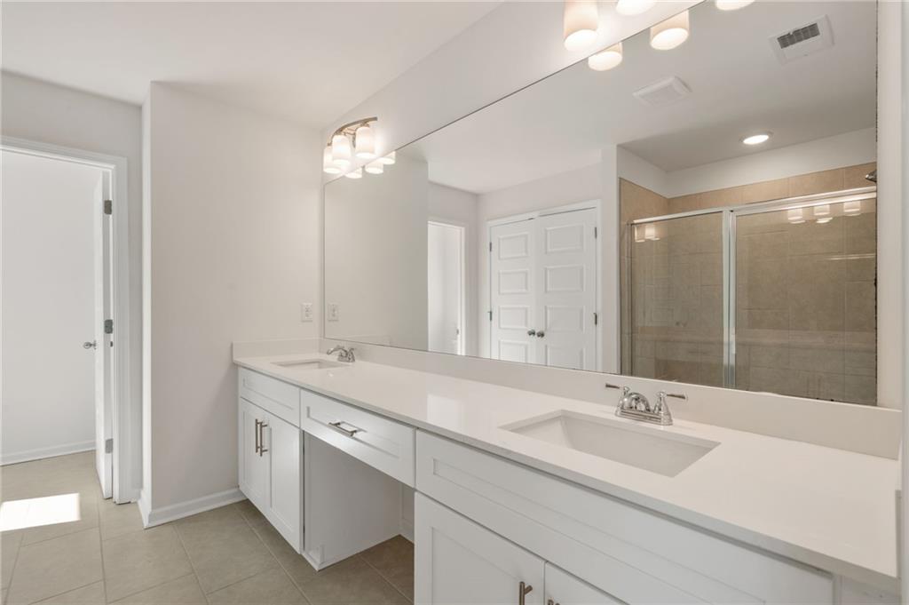 8135 Pine Ridge Road Property Photo 17