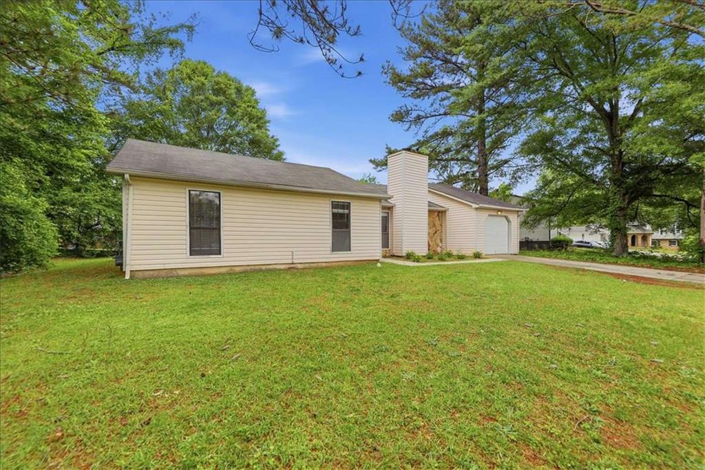 608 Crestmont Court Property Photo 1