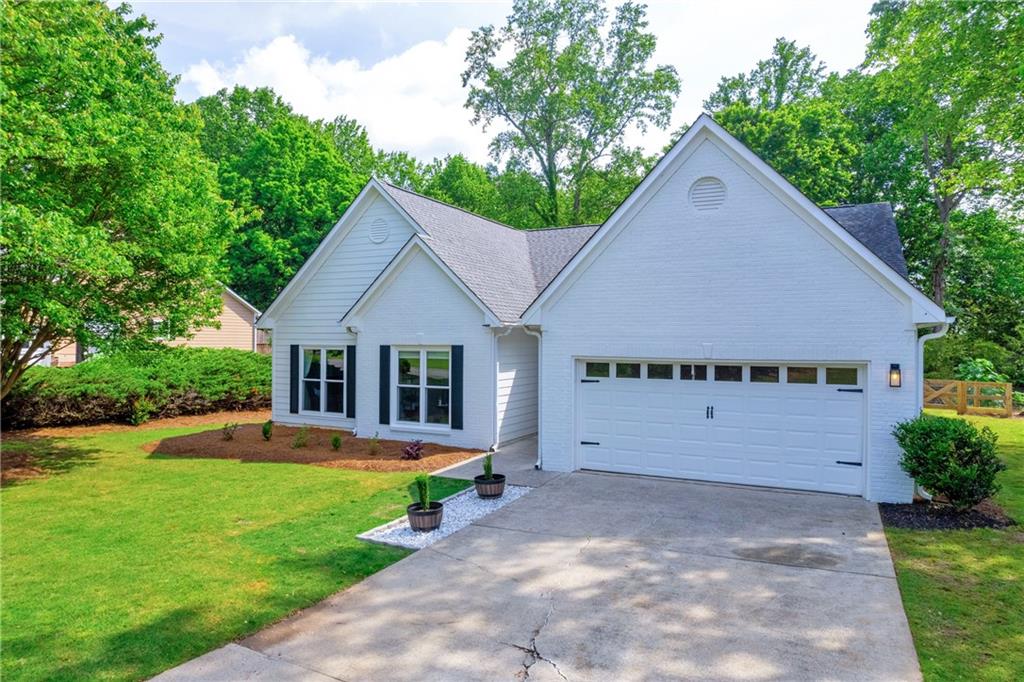 1525 Keystone Drive Property Photo 1