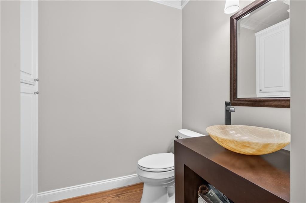 2640 Long Pointe Property Photo 25