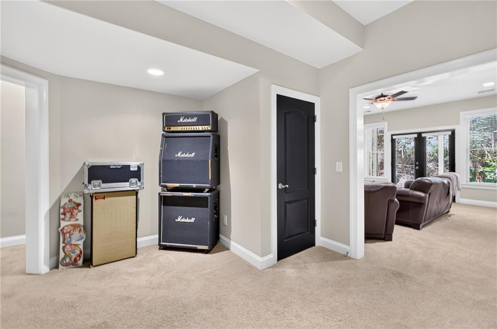 2640 Long Pointe Property Photo 56