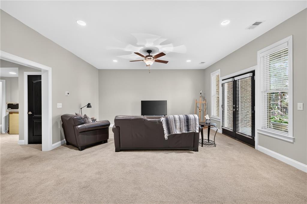 2640 Long Pointe Property Photo 58