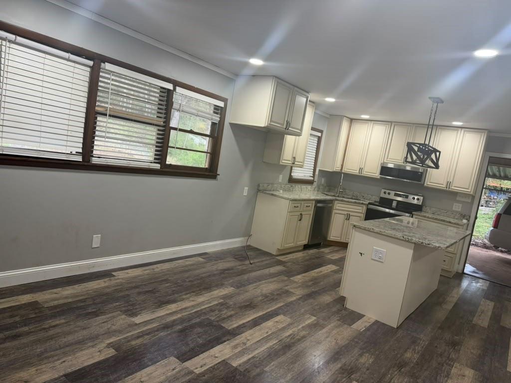 803 S Red Rock Road Property Photo 5