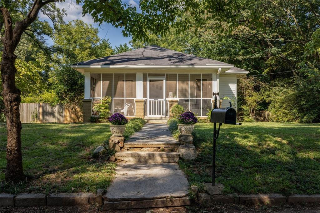 5280 Moore Street Property Photo 1