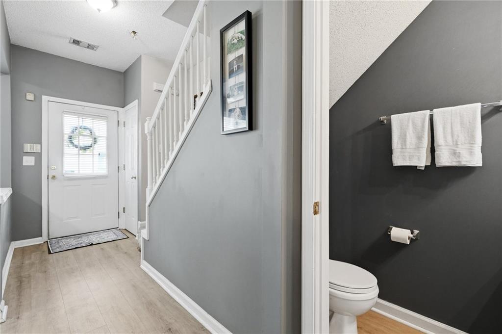 4079 Howell Park Road Property Photo 13